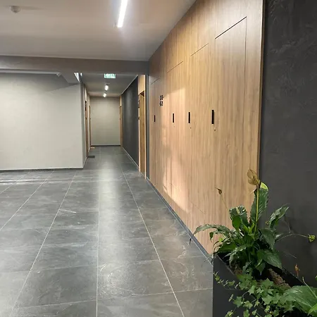 Poezji A39 Grey Apartment *